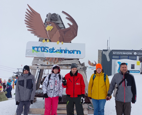 Menschen mit Behinderung wandern am Kitzsteinhorn, Teilhabe und selbstbestimmtes Leben